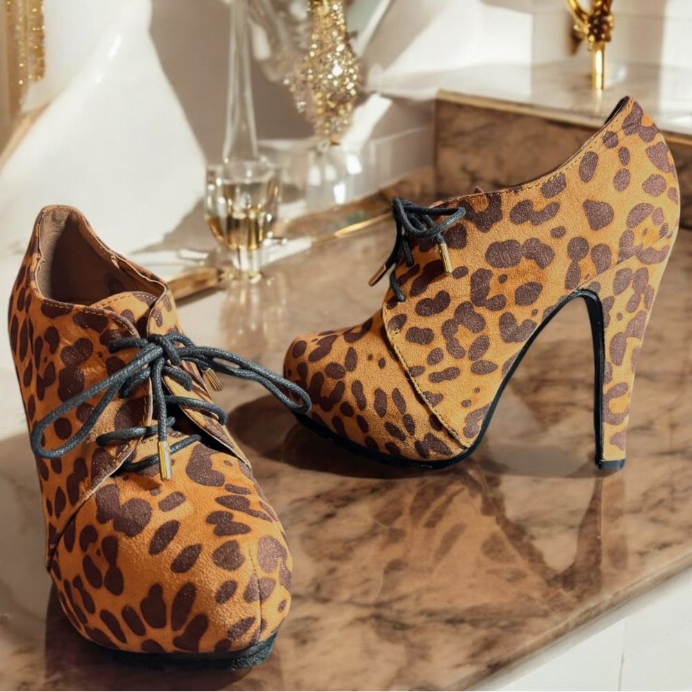 Dollhouse Leopard Print Lace Up Booties - Size 5.5